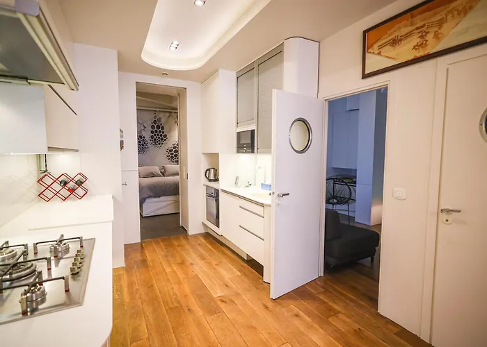 Elegant Climatise De 65 M2 Avec 2 Ch Apartamento *
