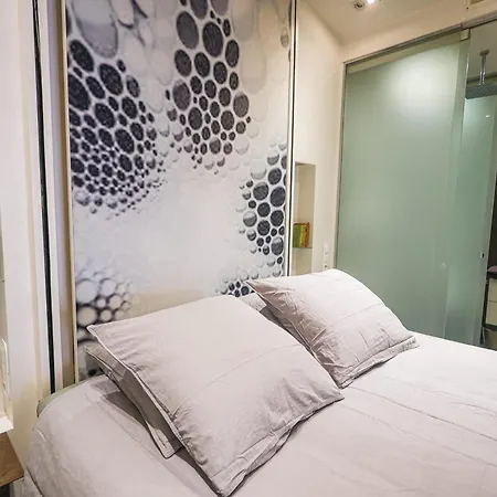 Elegant Climatise De 65 M2 Avec 2 Ch Apartmán *
